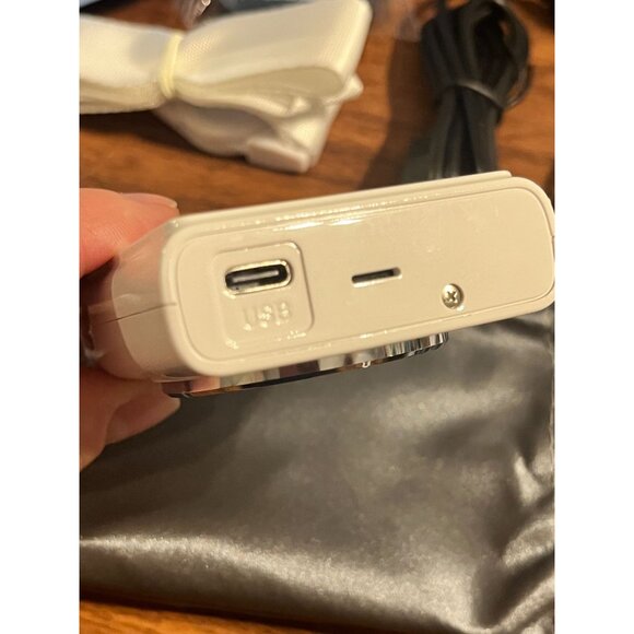 Digital Camera 4K White Photography Vlogging Influencer Travel - Picture 13 of 16